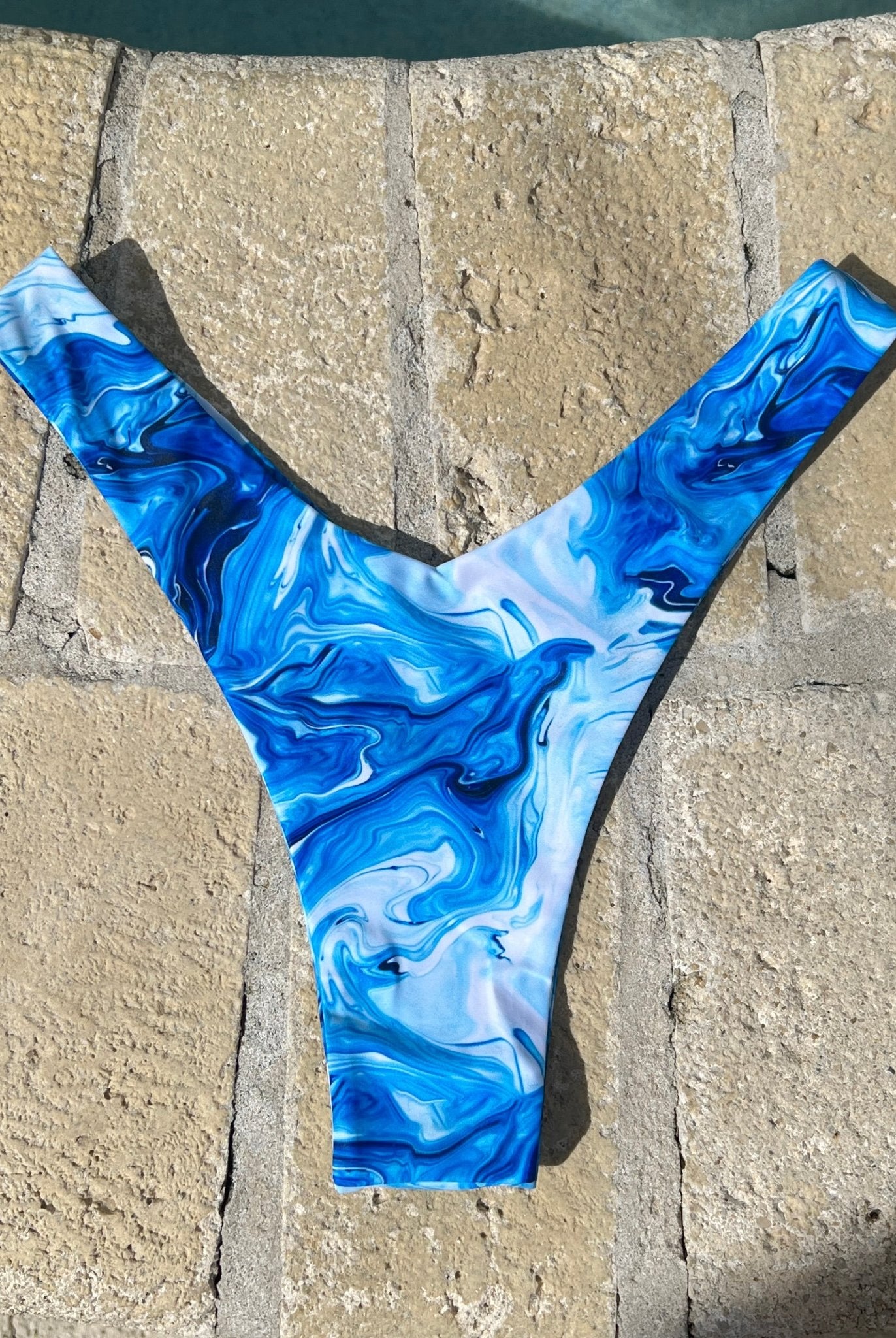 AZURE Y CUT BOTTOM - Berry Beachy Swimwear