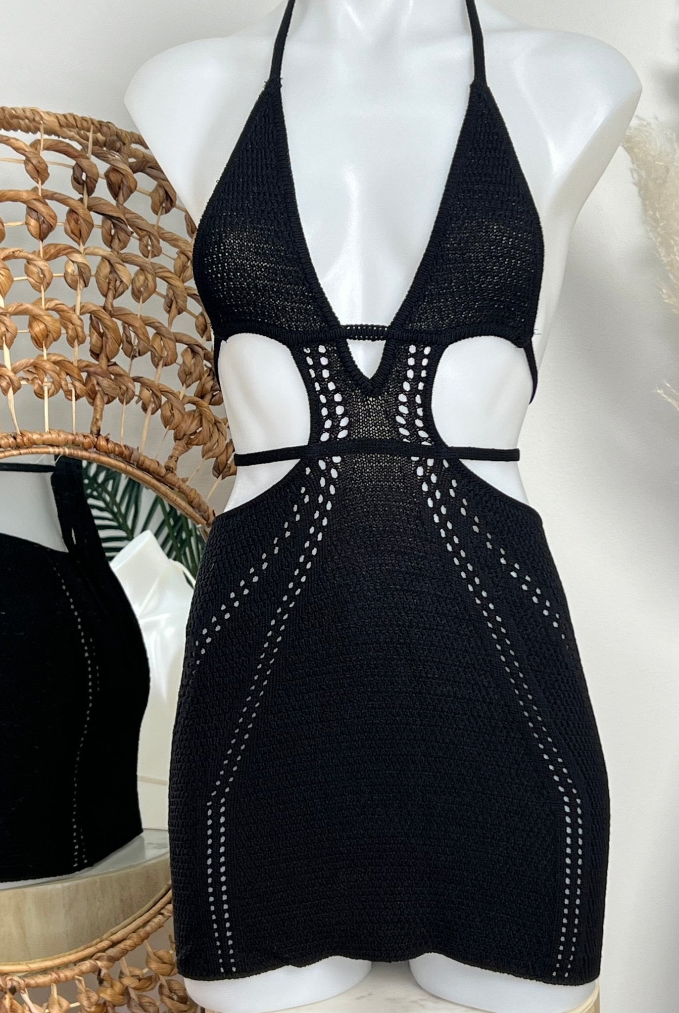 CROCHET BEACH MINI DRESS - BLACK - Berry Beachy Swimwear