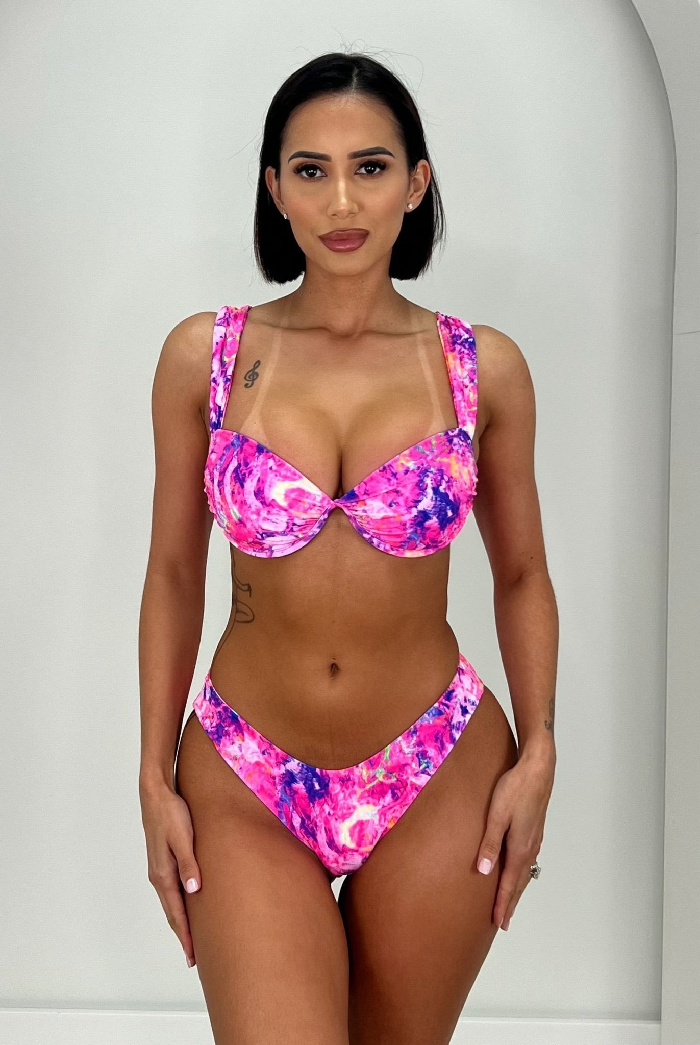 FANTASIA MODERATE CHEEKY BOTTOM - Berry Beachy Swimwear