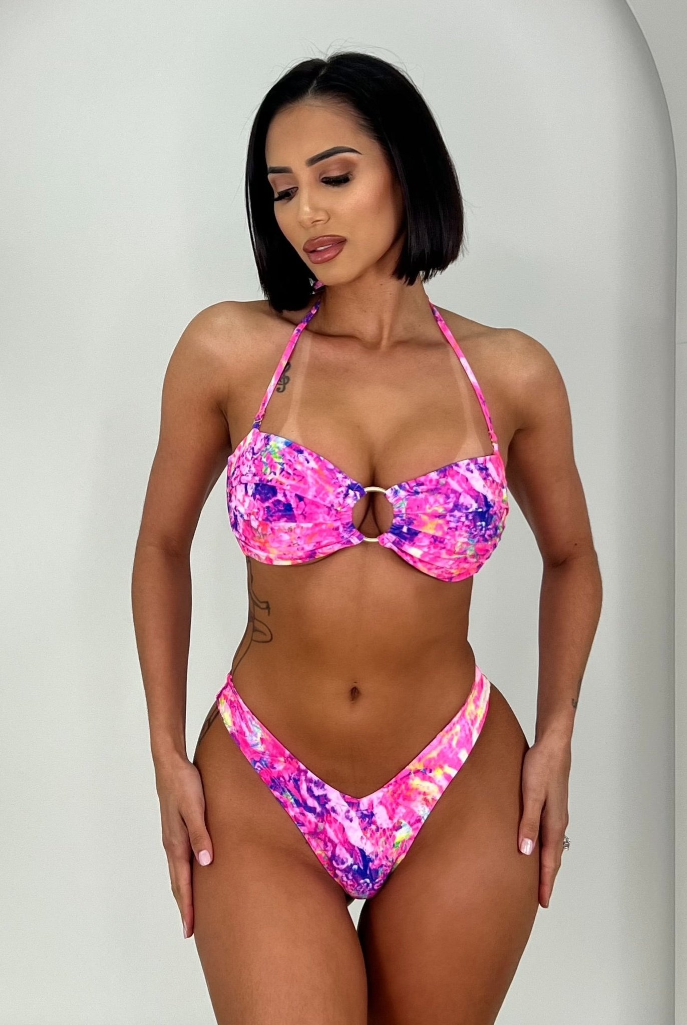 FANTASIA Y CUT BOTTOM - Berry Beachy Swimwear
