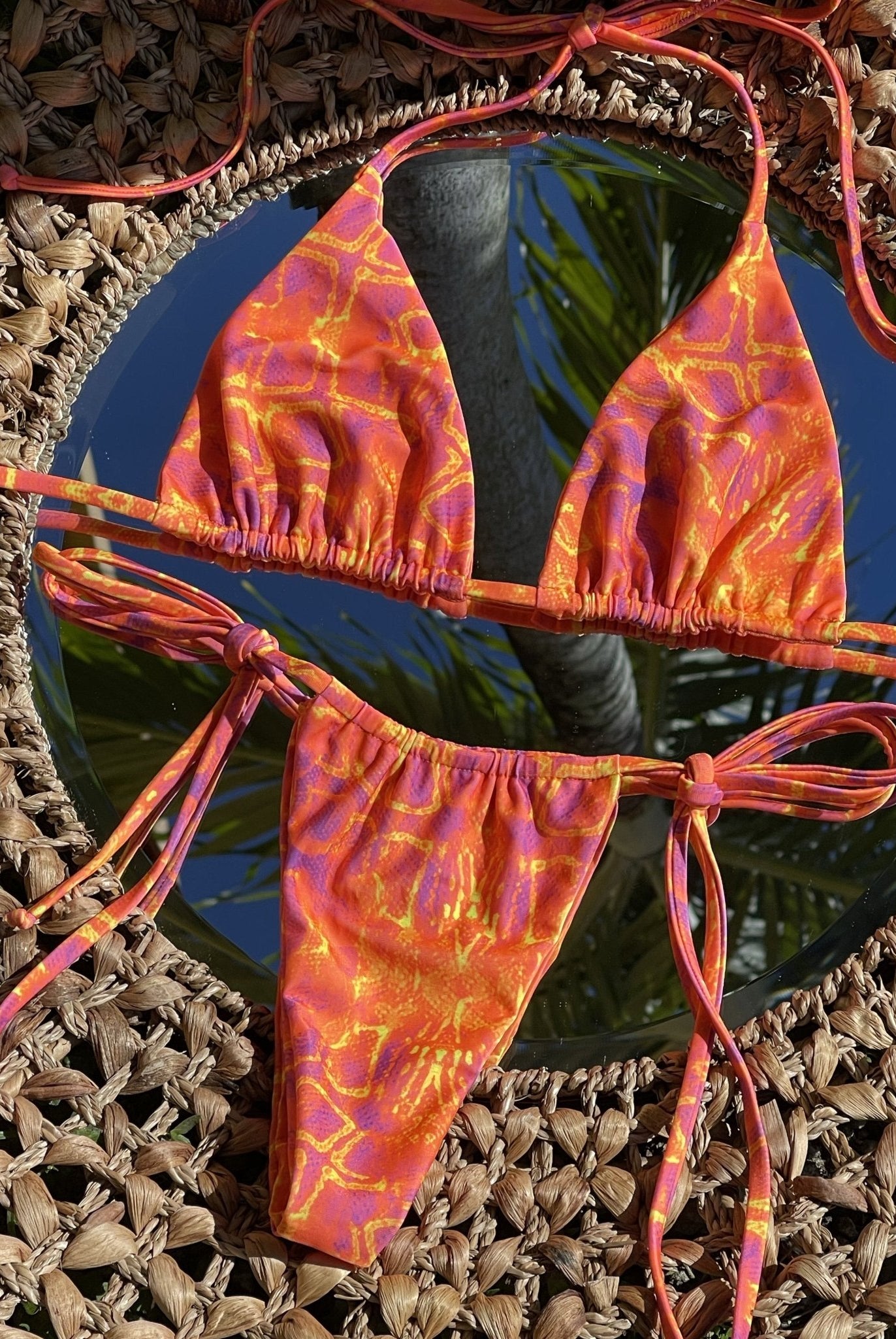 LAVA SLIDE BOTTOM - Berry Beachy Swimwear