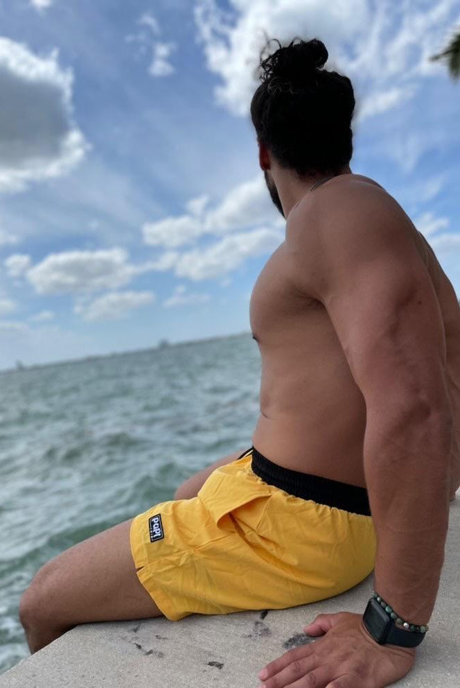 PAPI MEN TRUNKS 5.5" & 7.5" STRETCH - YELLOW - Berry Beachy Swimwear
