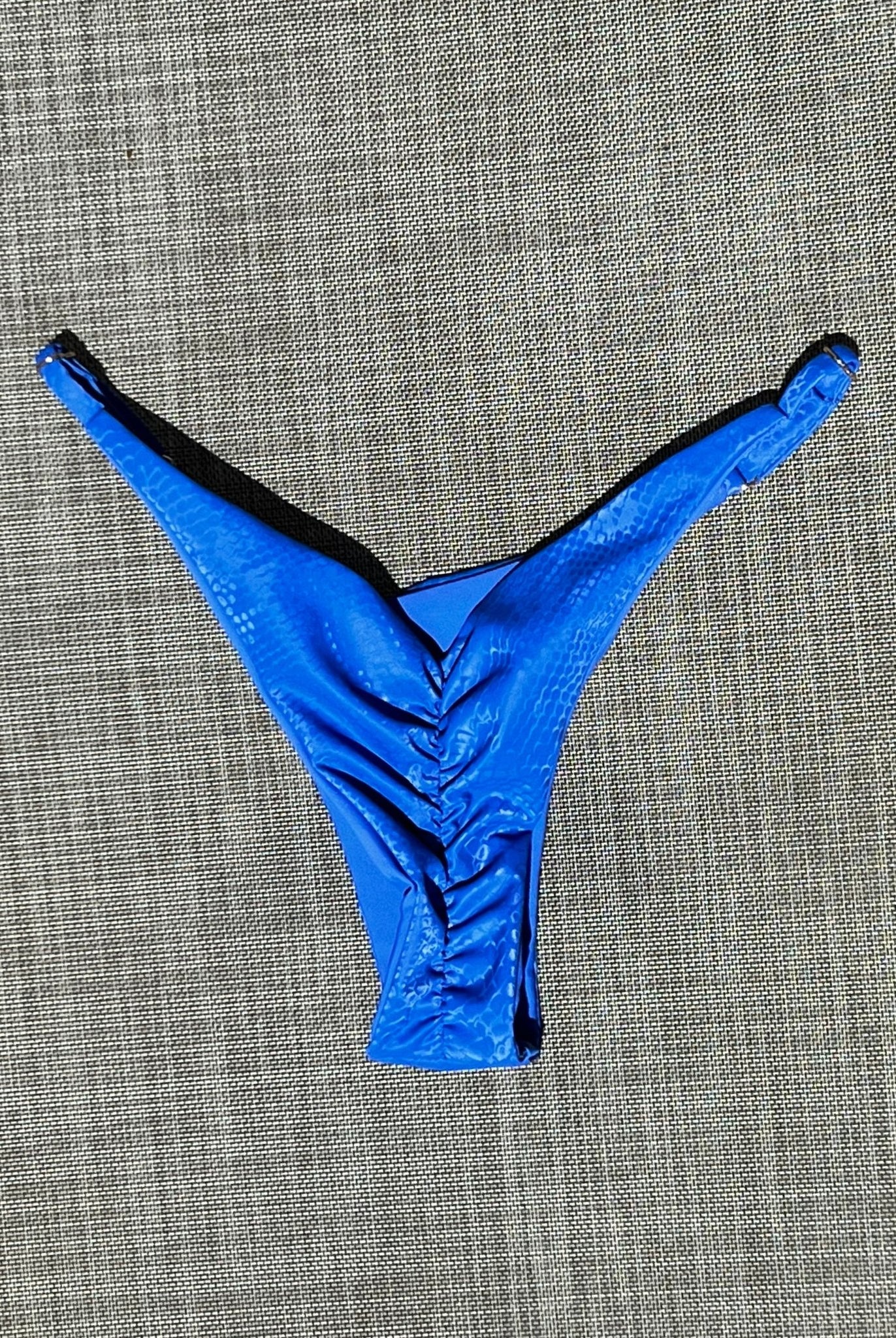 SLYTHER CHEEKY SCRUNCH BOTTOM BLUE - Berry Beachy Swimwear