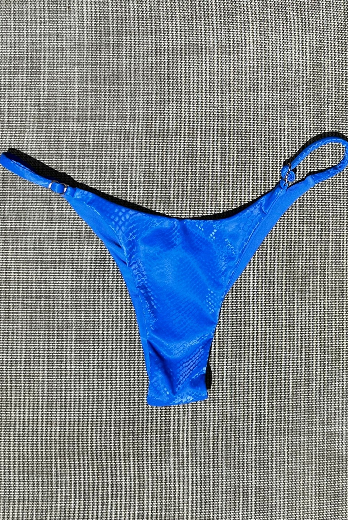 SLYTHER CHEEKY SCRUNCH BOTTOM BLUE - Berry Beachy Swimwear