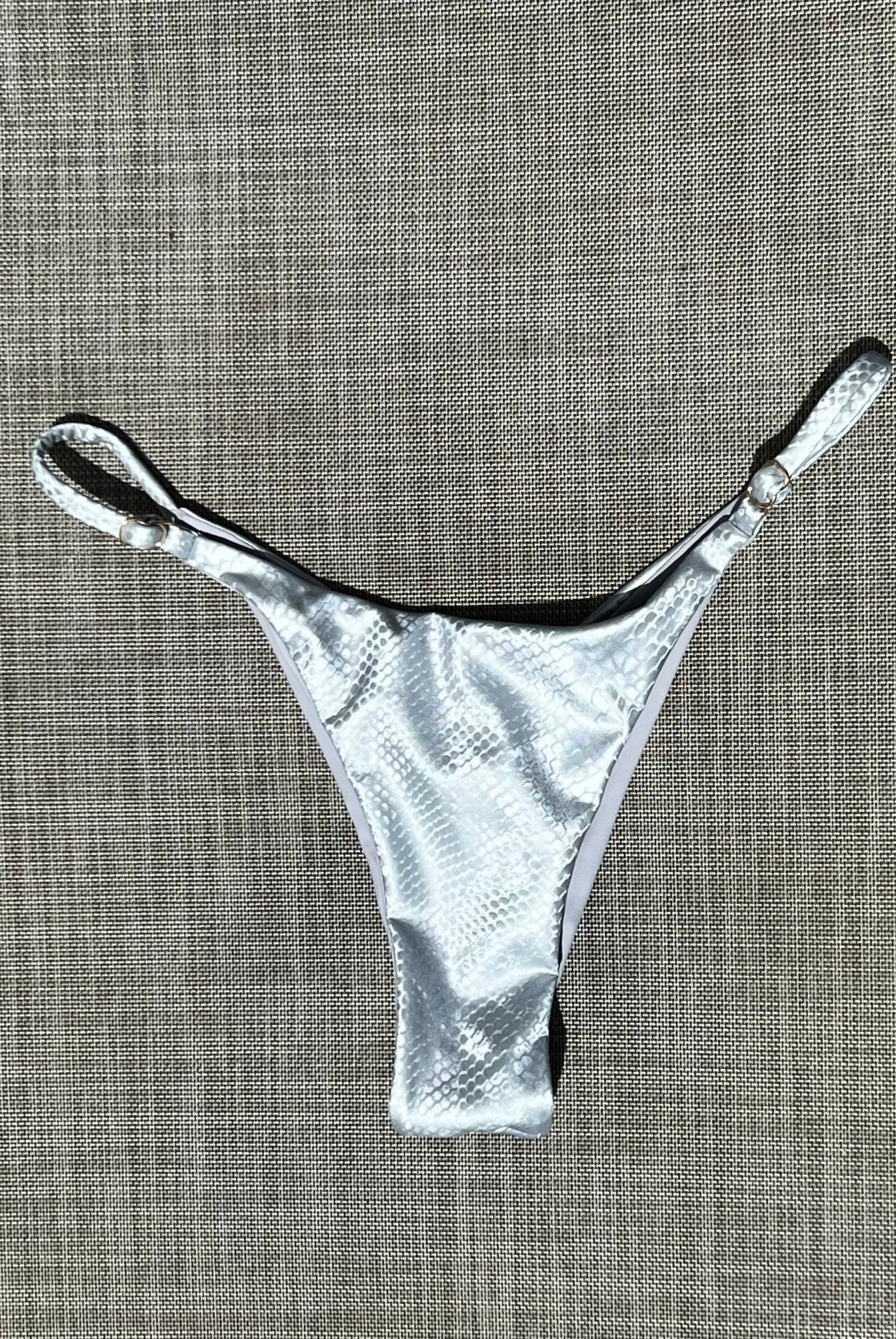 SLYTHER CHEEKY SCRUNCH BOTTOM SILVER - Berry Beachy Swimwear