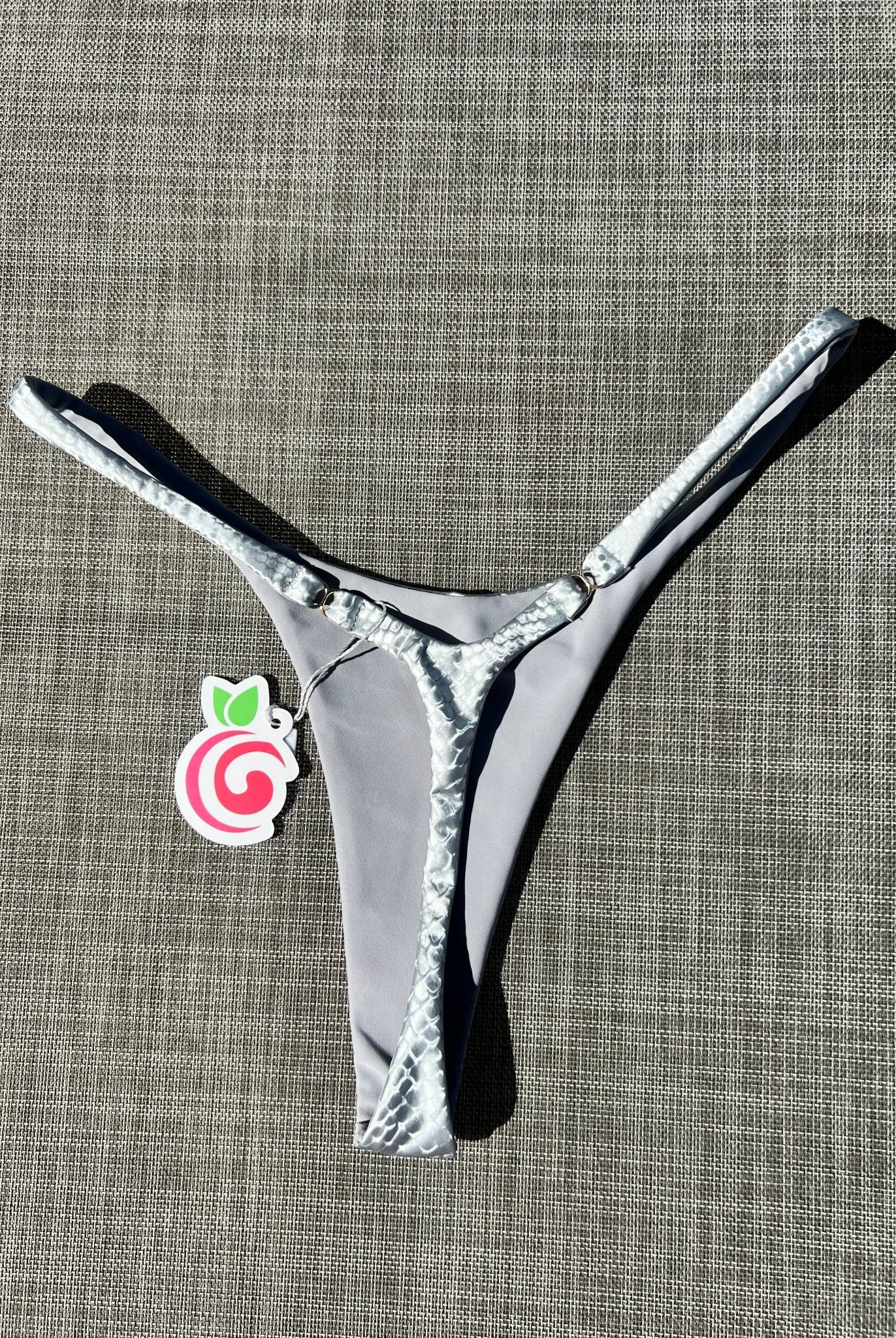 SLYTHER SEAMLESS THONG BOTTOM SILVER - Berry Beachy Swimwear