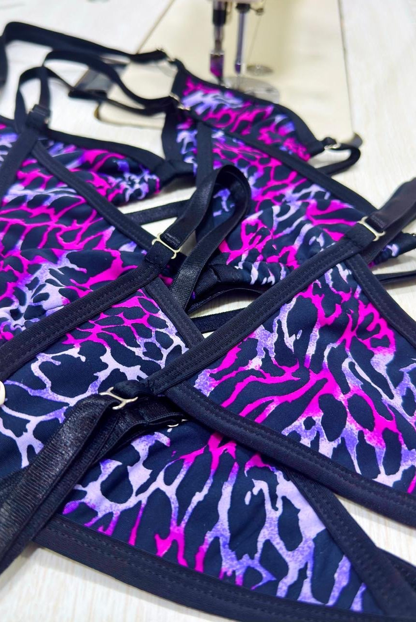 SUN KISSED TANNING BIKINI SET - ELECTRIC PANTHER - Berry Beachy Swimwear