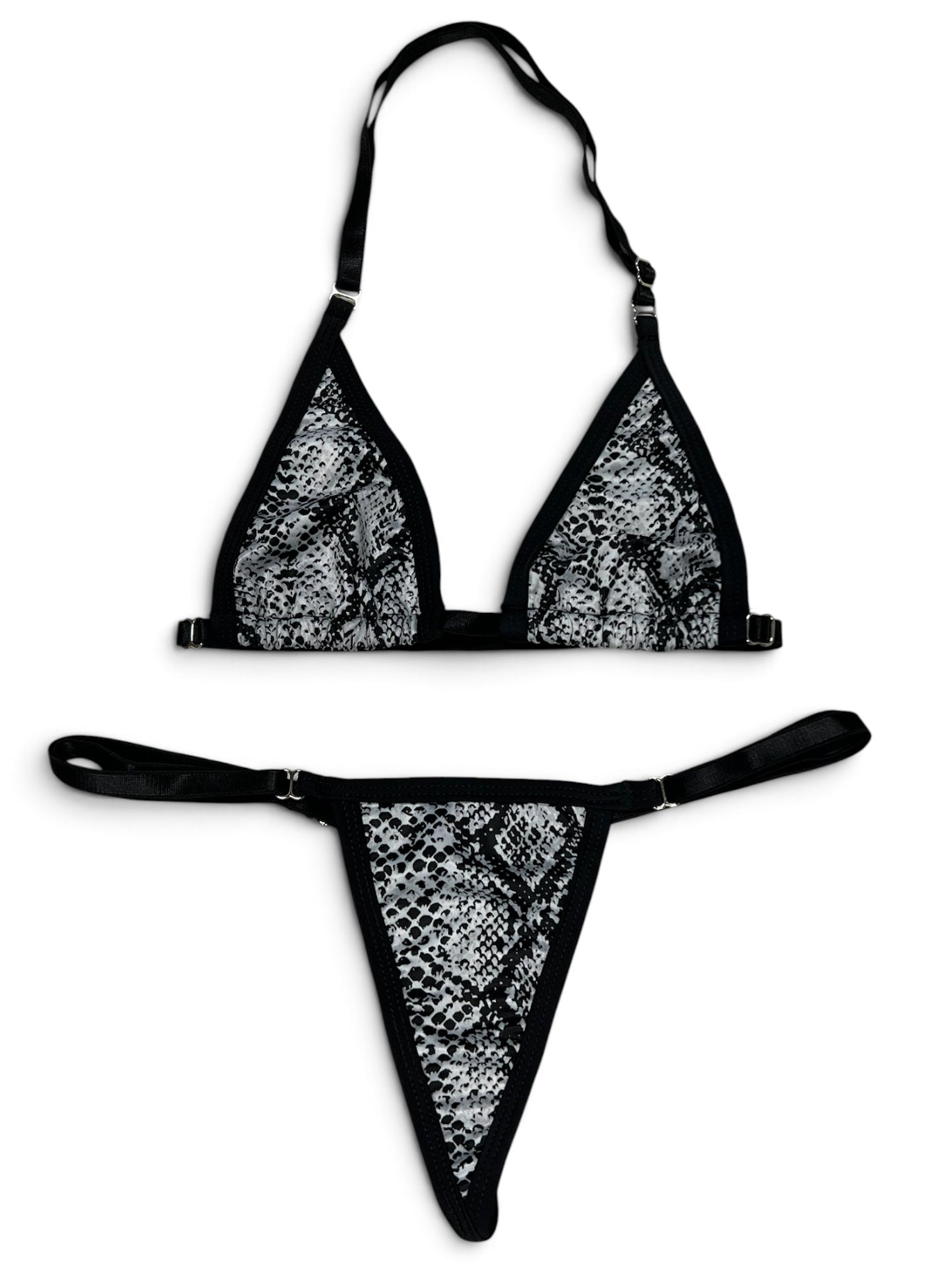 SUN KISSED TANNING BIKINI SET - VENOM - Berry Beachy Swimwear