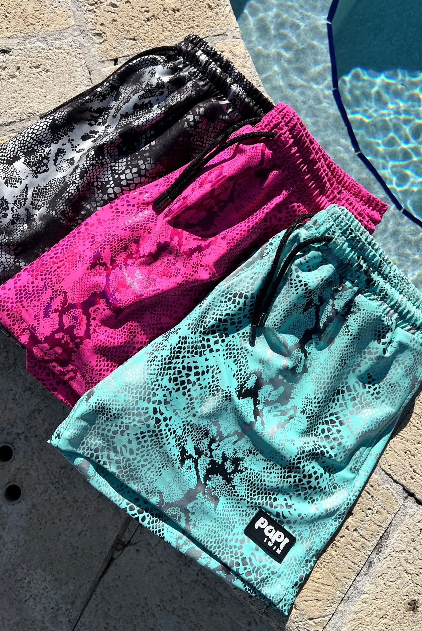 VIPER TRUNKS 5.5" & 7.5" STRETCH - BLACK - Berry Beachy Swimwear