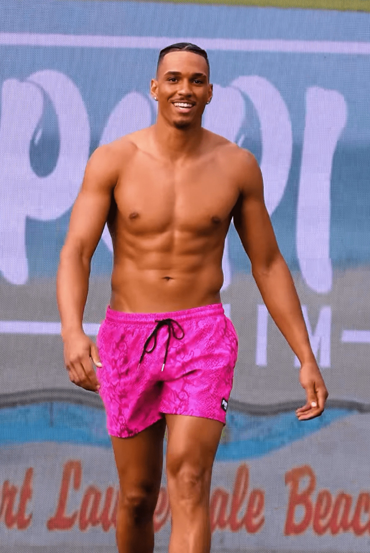 VIPER TRUNKS 5.5" & 7.5" STRETCH - PINK - Berry Beachy Swimwear