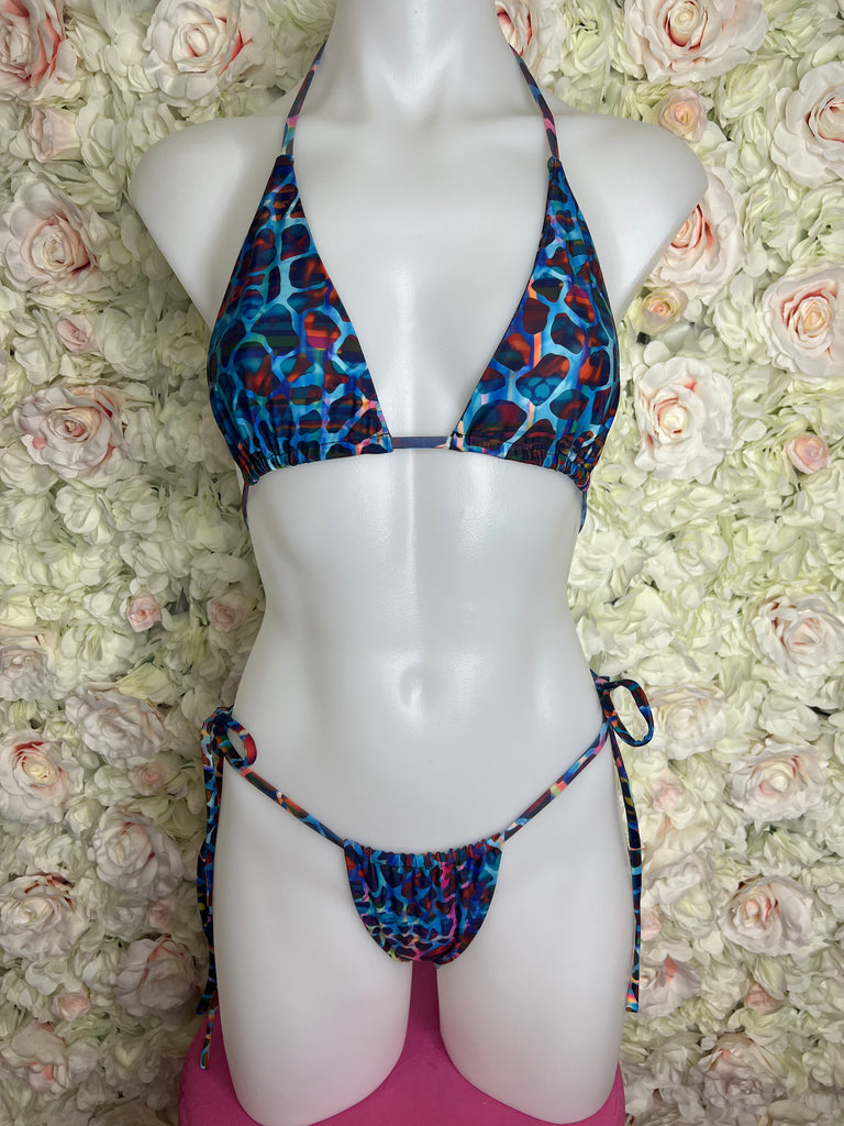 SAMPLE 38 - Berry Beachy Swimwear