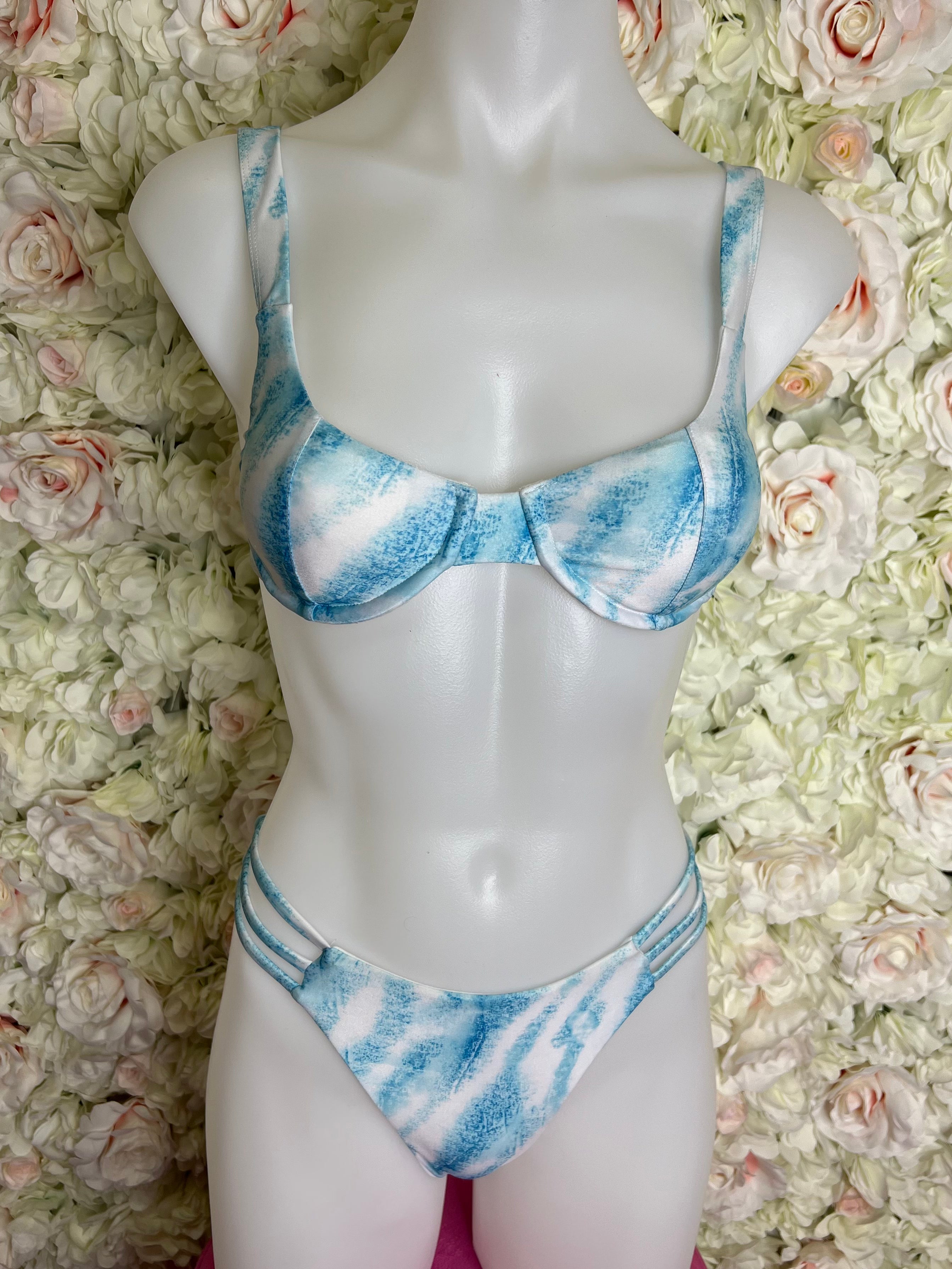 SAMPLE 44 - Berry Beachy Swimwear