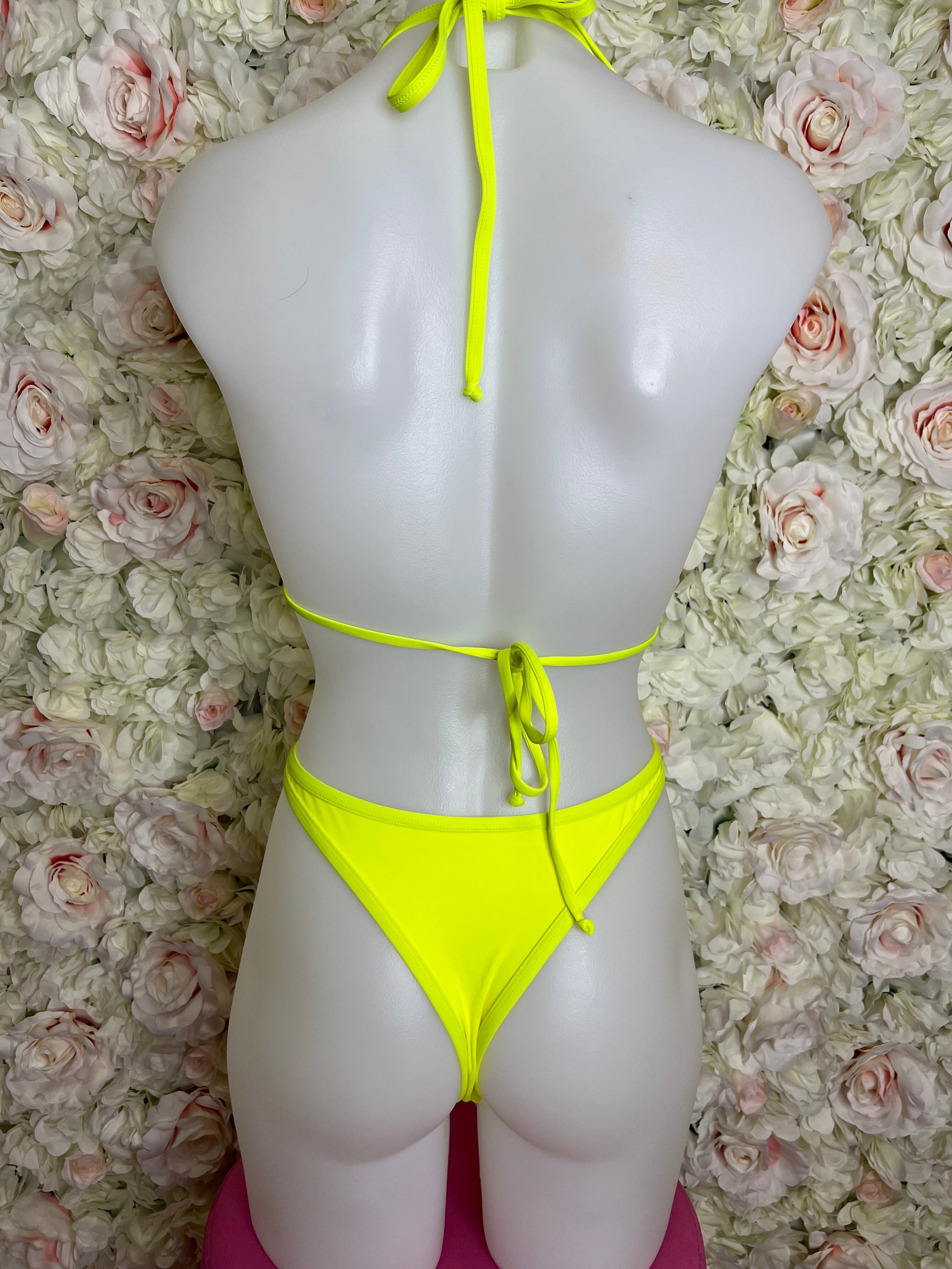 SAMPLE 20 - Berry Beachy Swimwear