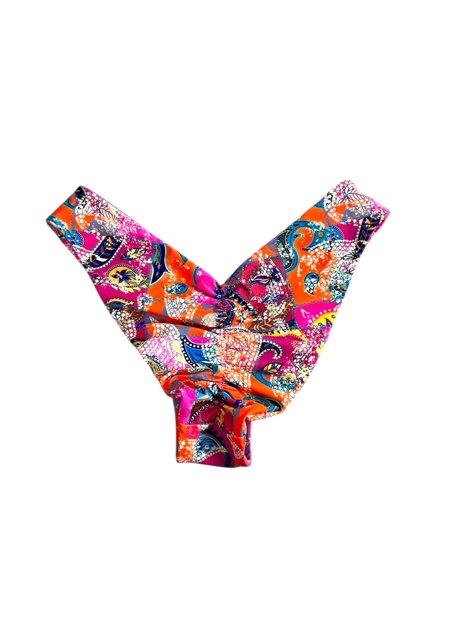 BANDANA BAY MODERATE CHEEKY SCRUNCH BOTTOM - Berry Beachy Swimwear