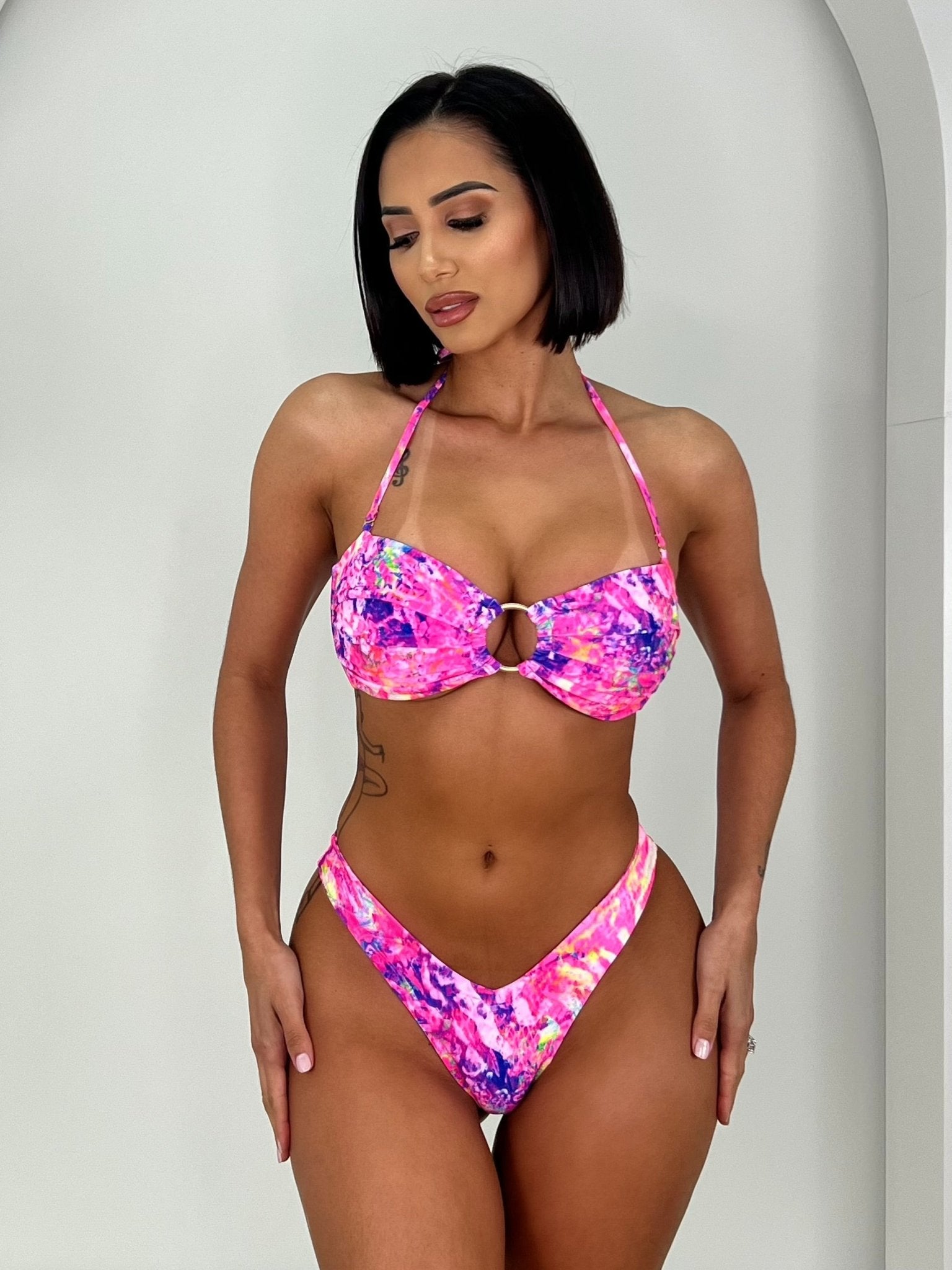 FANTASIA Y CUT BOTTOM - Berry Beachy Swimwear