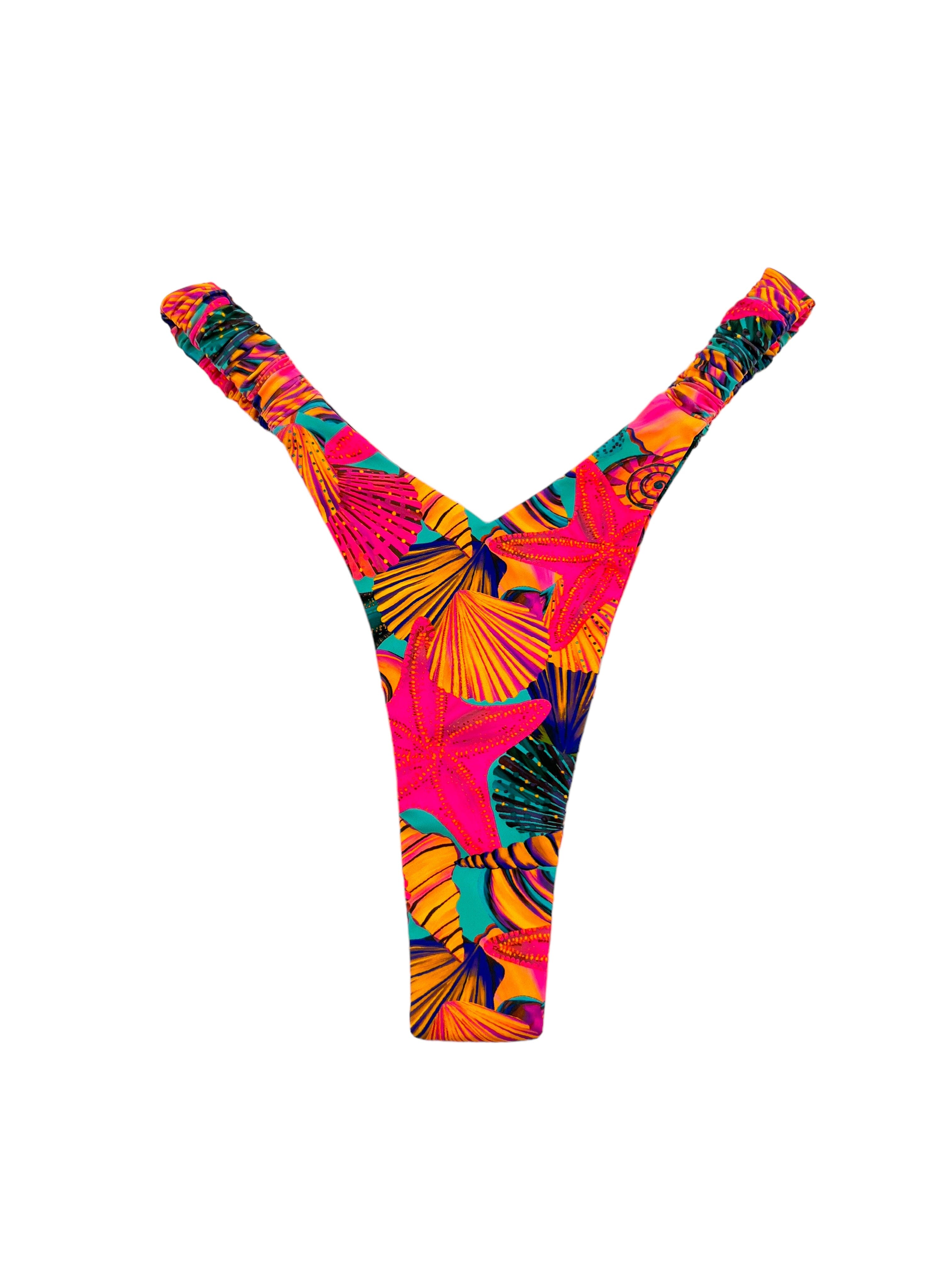 SHELLY SCRUNCHIE V BOTTOM - Berry Beachy Swimwear