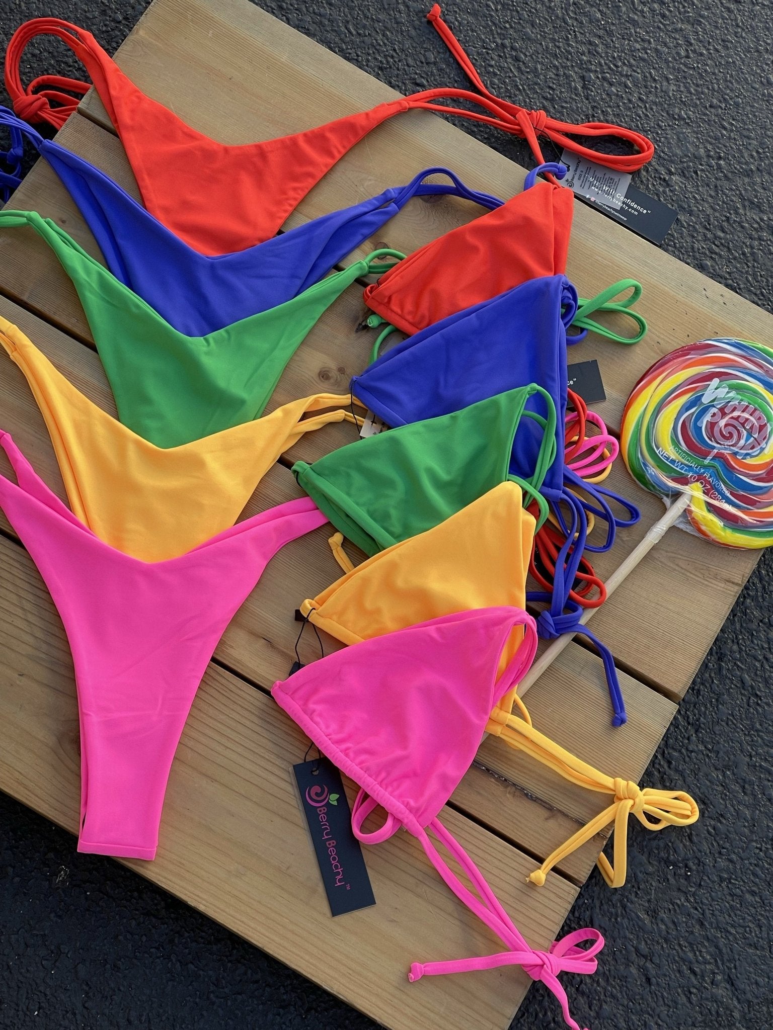 JUICY TRIANGLE TOP - PINK JELLY - Berry Beachy Swimwear