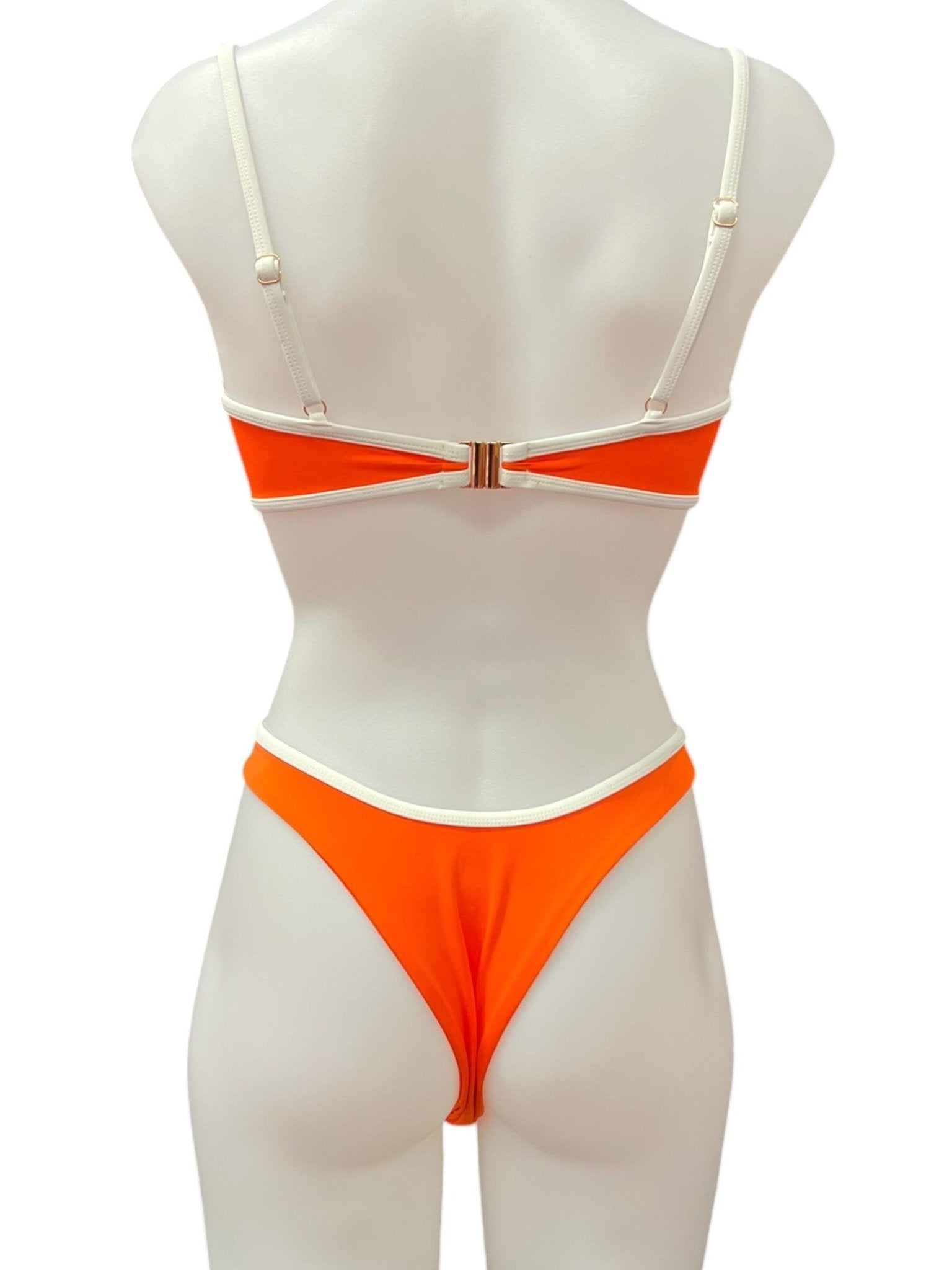 SAMPLE 22 - Berry Beachy Swimwear