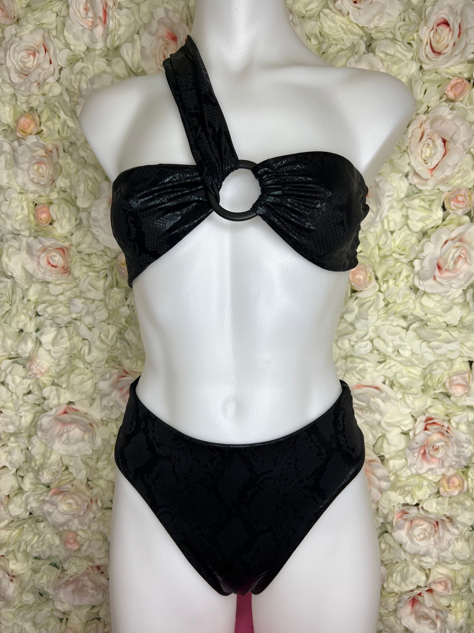 SAMPLE 80 - Berry Beachy Swimwear