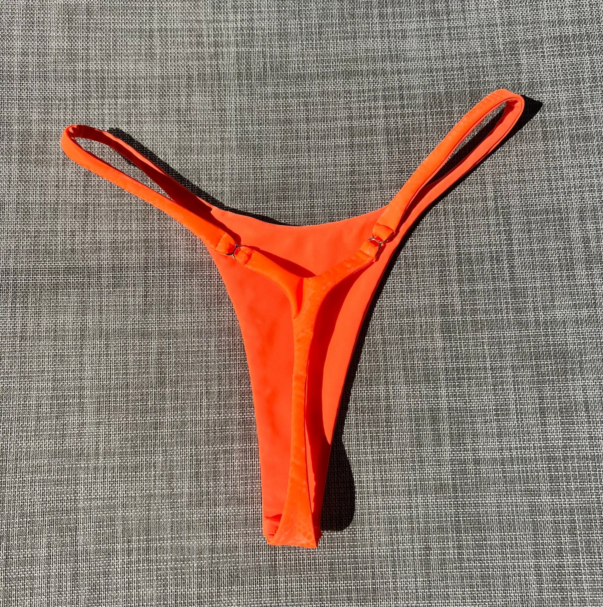 SLYTHER SEAMLESS THONG BOTTOM ORANGE - Berry Beachy Swimwear