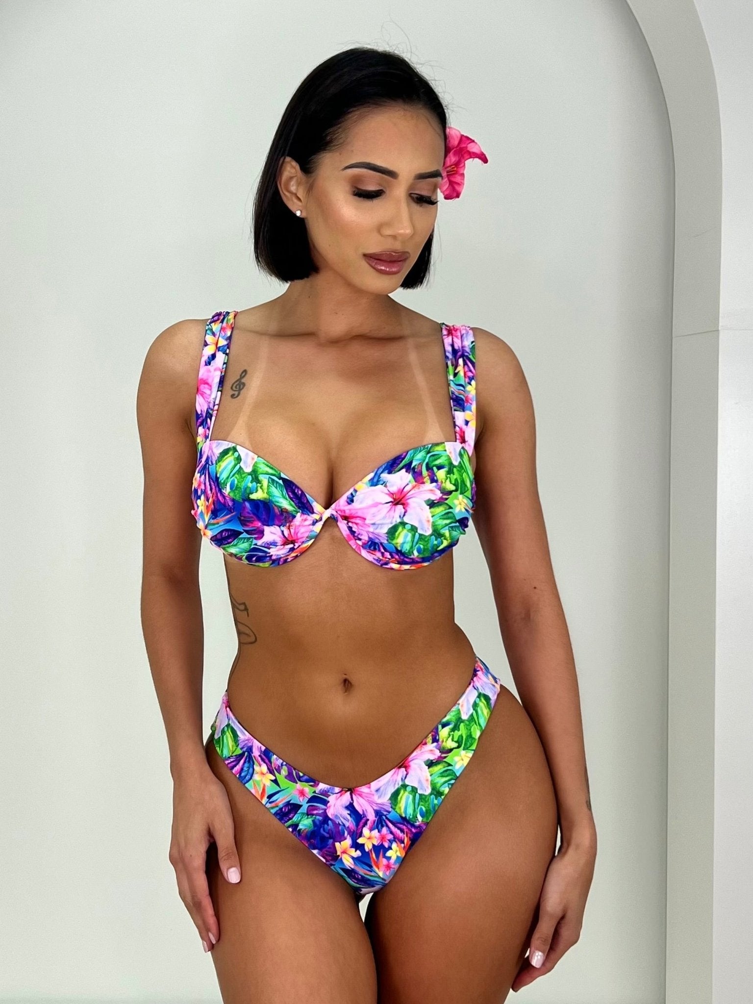 TROPICANA BLISS MODERATE CHEEKY BOTTOM - Berry Beachy Swimwear