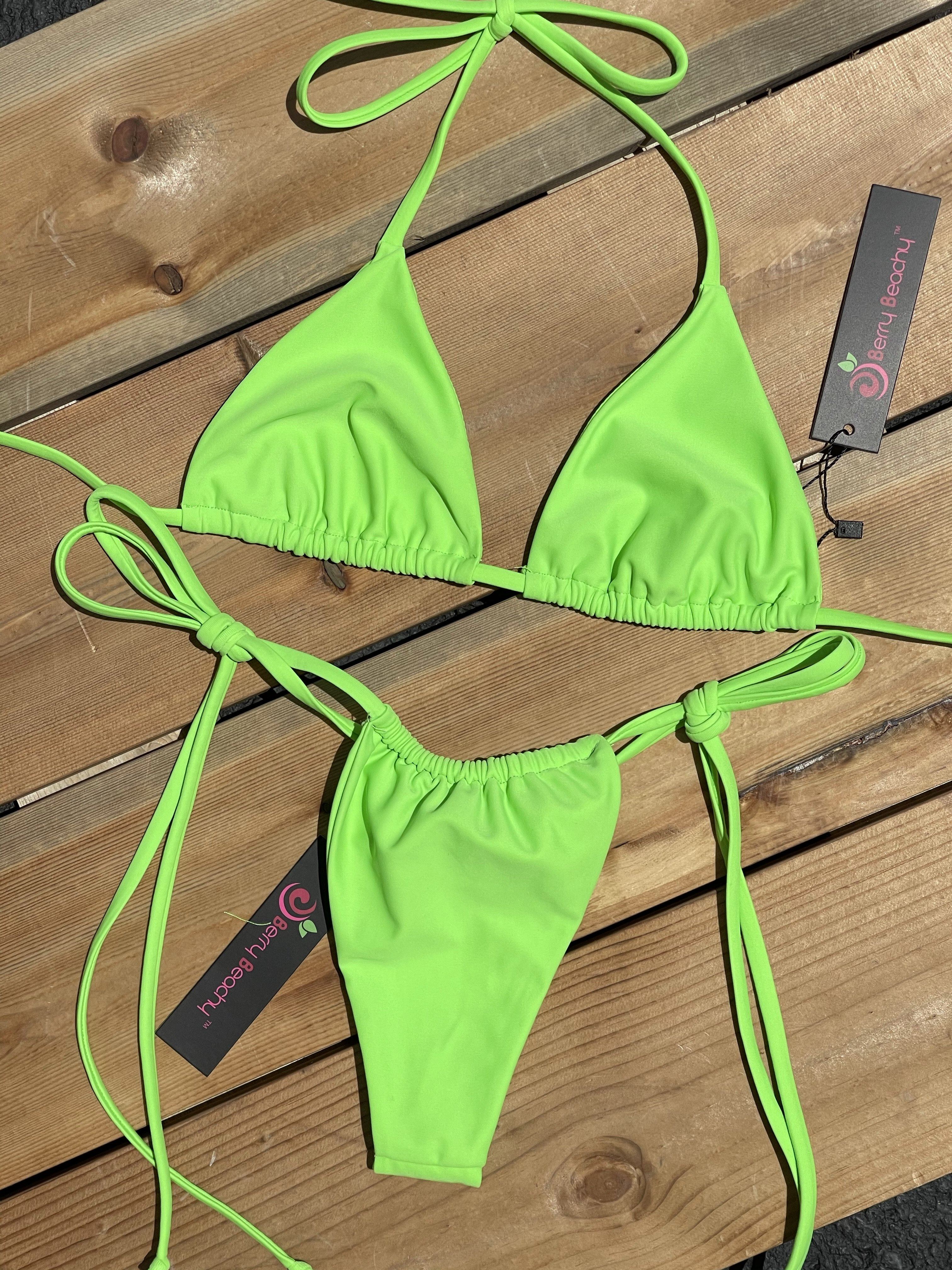 BERRY ITTY TRIANGLE TOP - NEON GREEN